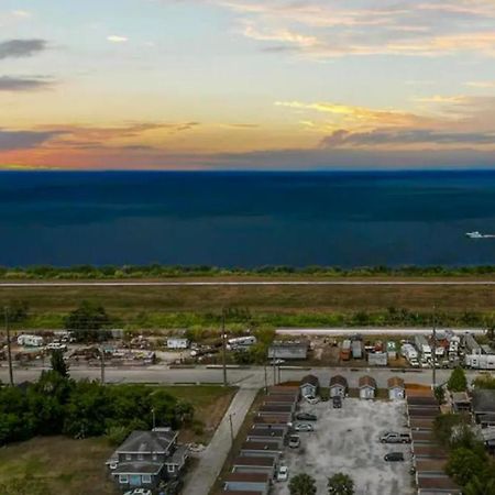 Modern Studio Retreat With King Bed - Cozy Comfort Pahokee المظهر الخارجي الصورة